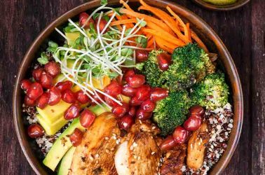 Buddha Bowl with Chicken and Pomegranate