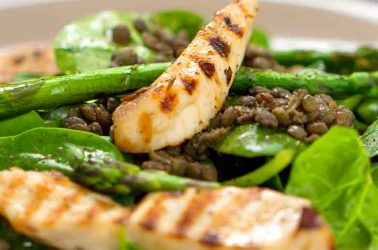 Grilled Chicken with Asparagus & Lentils